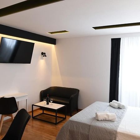 Syntagma Square, 30Sqm Nikis Luxurious Studio Athene Buitenkant foto
