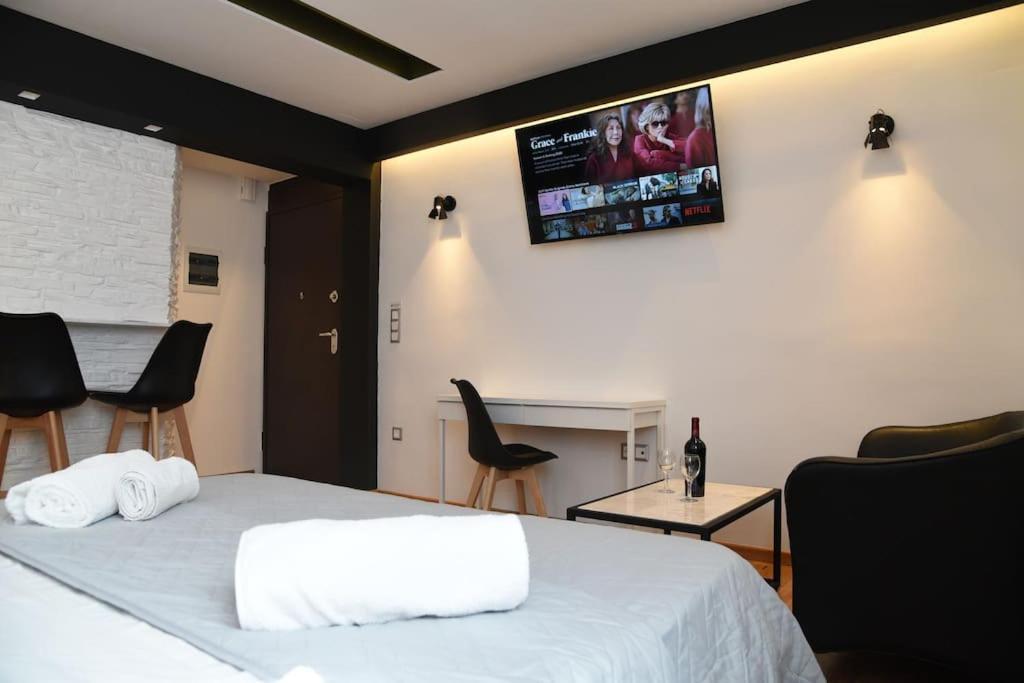 Syntagma Square, 30Sqm Nikis Luxurious Studio Athene Buitenkant foto