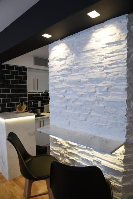 Syntagma Square, 30Sqm Nikis Luxurious Studio Athene Buitenkant foto