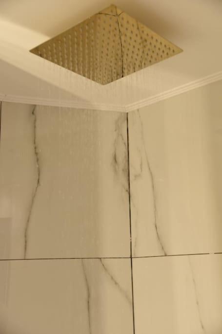 Syntagma Square, 30Sqm Nikis Luxurious Studio Athene Buitenkant foto